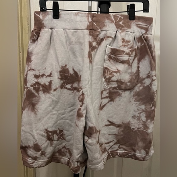 Chinatown Market tie dye shorts - Picture 3 of 5